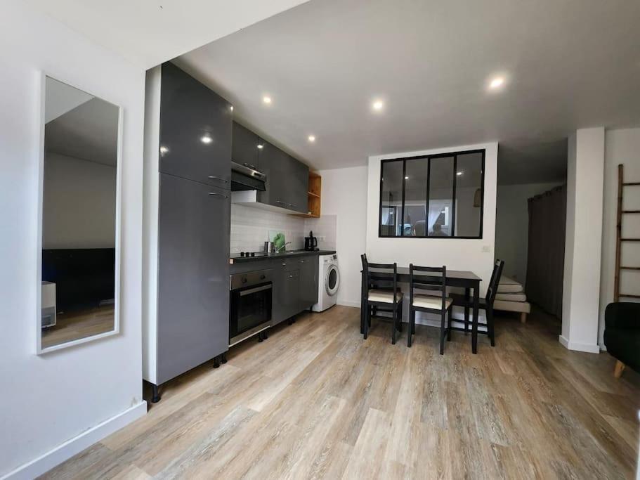 Apartment Charment Proche Paris 15 *